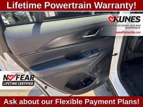 Used 2024 Jeep Grand Cherokee Altitude AWD/4WD image 34