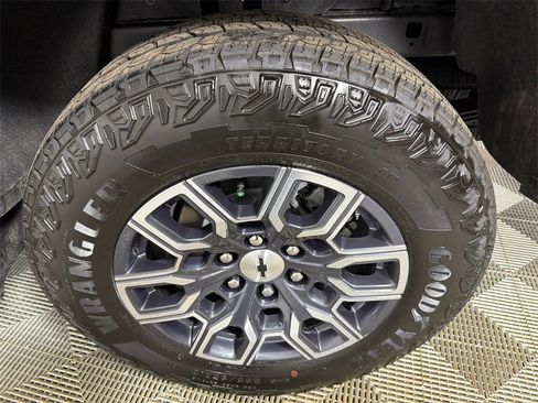 Used 2026 Chevrolet Colorado Z71 w/ Technology Package image 21