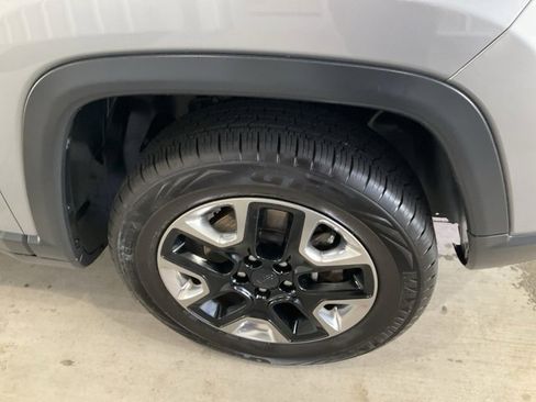 Used 2018 Jeep Compass Trailhawk image 28