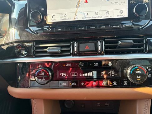 Used 2025 Nissan Pathfinder Platinum w/ Cargo Package AWD/4WD image 22
