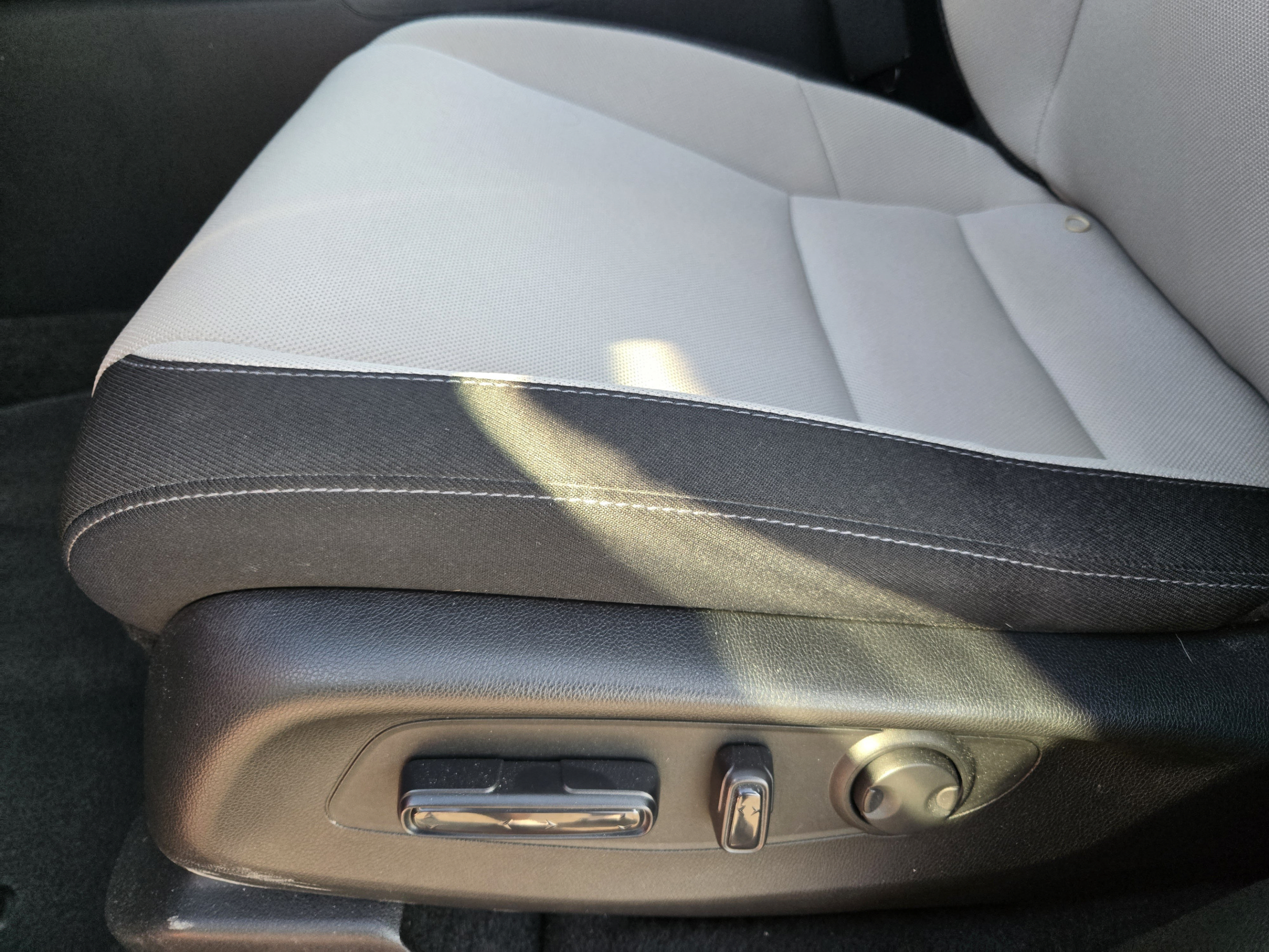 Used 2025 Honda CR-V EX image 21