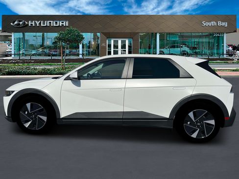 New 2026 Hyundai Ioniq 5 SEL RWD image 3