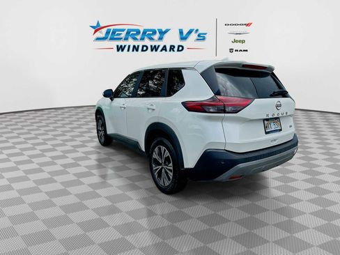 Used 2023 Nissan Rogue SV FWD image 6