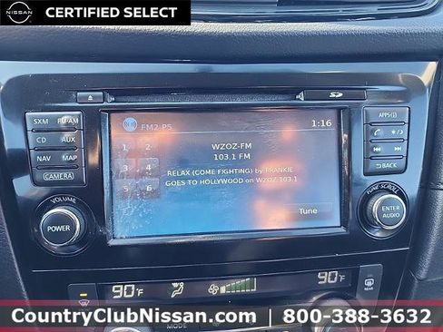 Certified 2017 Nissan Rogue SV w/ SV Premium Package image 16