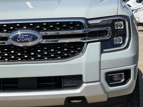 Used 2024 Ford Ranger Lariat w/ Trailer Tow Package AWD/4WD image 7