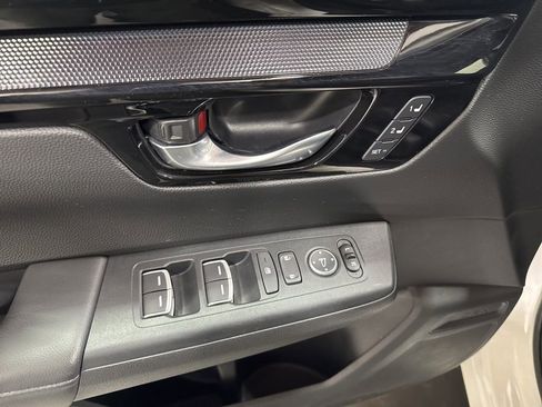 Used 2024 Honda CR-V EX-L image 10