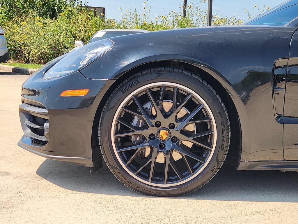 Used 2023 Porsche Panamera 4 AWD/4WD image 9