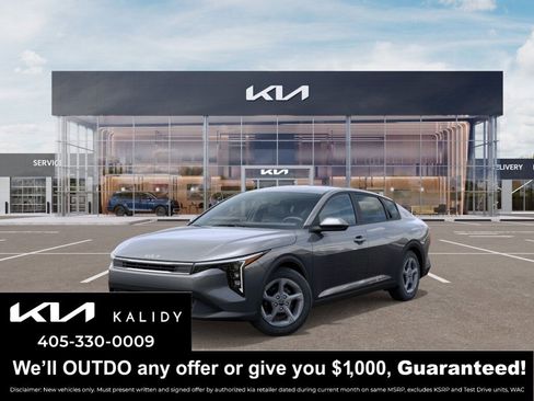 New 2025 Kia K4 LXS image 1