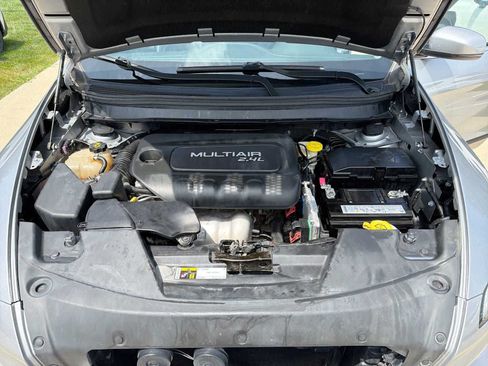 Used 2017 Jeep Cherokee Limited AWD/4WD image 11