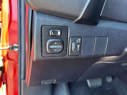 Used 2019 Toyota Corolla XLE FWD image 22