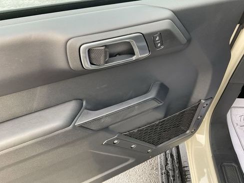 New 2025 Ford Bronco Outer Banks image 13