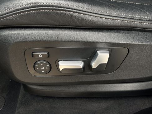 Used 2022 BMW X5 xDrive45e w/ M Sport Package AWD/4WD image 25
