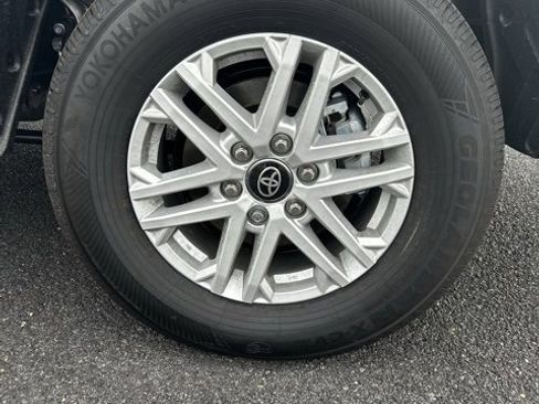 Used 2025 Toyota Tundra SR5 image 7