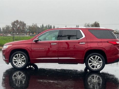 Used 2020 Chevrolet Traverse High Country image 7