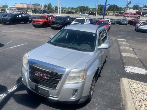 Used 2014 GMC Terrain SLE FWD image 2