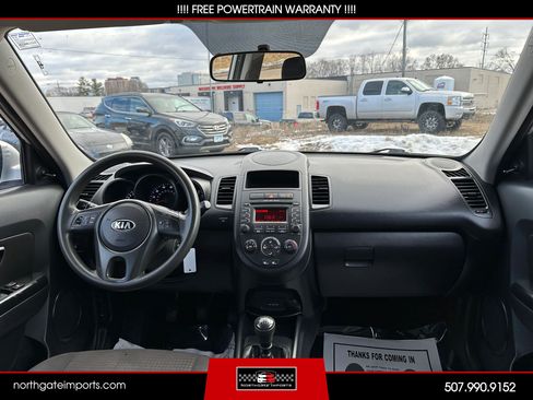Used 2013 Kia Soul FWD image 13