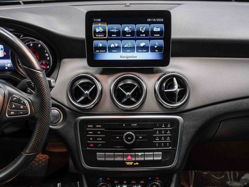 Certified 2020 Mercedes-Benz GLA 250 image 16