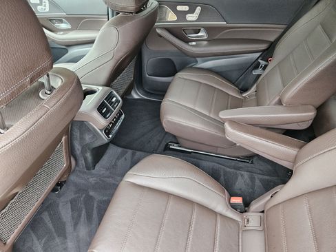 Used 2022 Mercedes-Benz GLS 450 4MATIC image 26