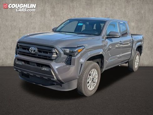 Used 2024 Toyota Tacoma SR5 AWD/4WD image 3