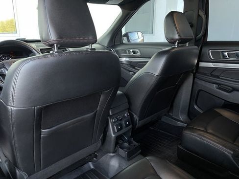 Used 2018 Ford Explorer Sport w/ Equipment Group 401A image 24