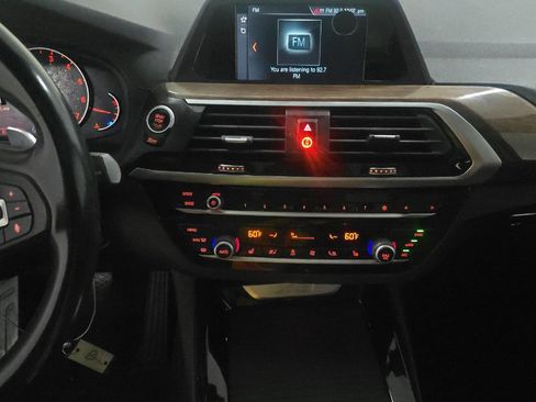 Used 2019 BMW X3 sDrive30i w/ Convenience Package image 3