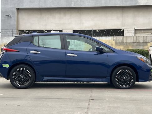 Used 2023 Nissan Leaf SV Plus image 9