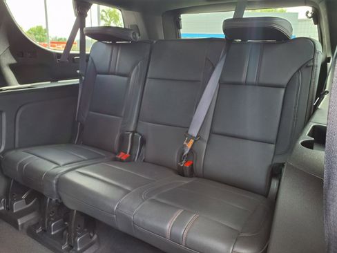 Certified 2024 Chevrolet Suburban RST w/ Luxury Package AWD/4WD image 18
