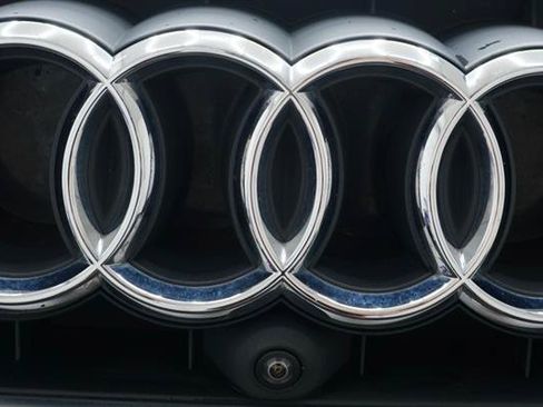 Used 2018 Audi Q7 3.0T Prestige w/ Prestige Package AWD/4WD image 37