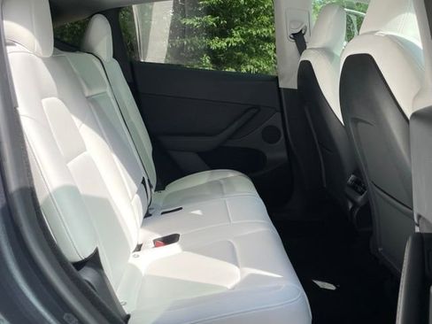 Used 2023 Tesla Model Y Performance AWD/4WD image 18