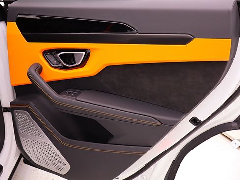 Used 2024 Lamborghini Urus S image 49