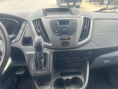 Used 2017 Ford Transit 250 130 Low Roof RWD image 15