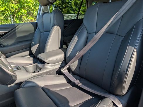Certified 2025 Subaru Outback Limited AWD/4WD image 19