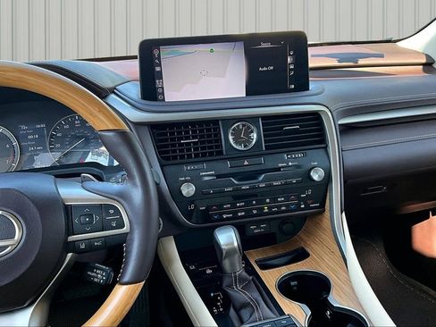 Used 2020 Lexus RX 350L FWD w/ Premium Package image 3