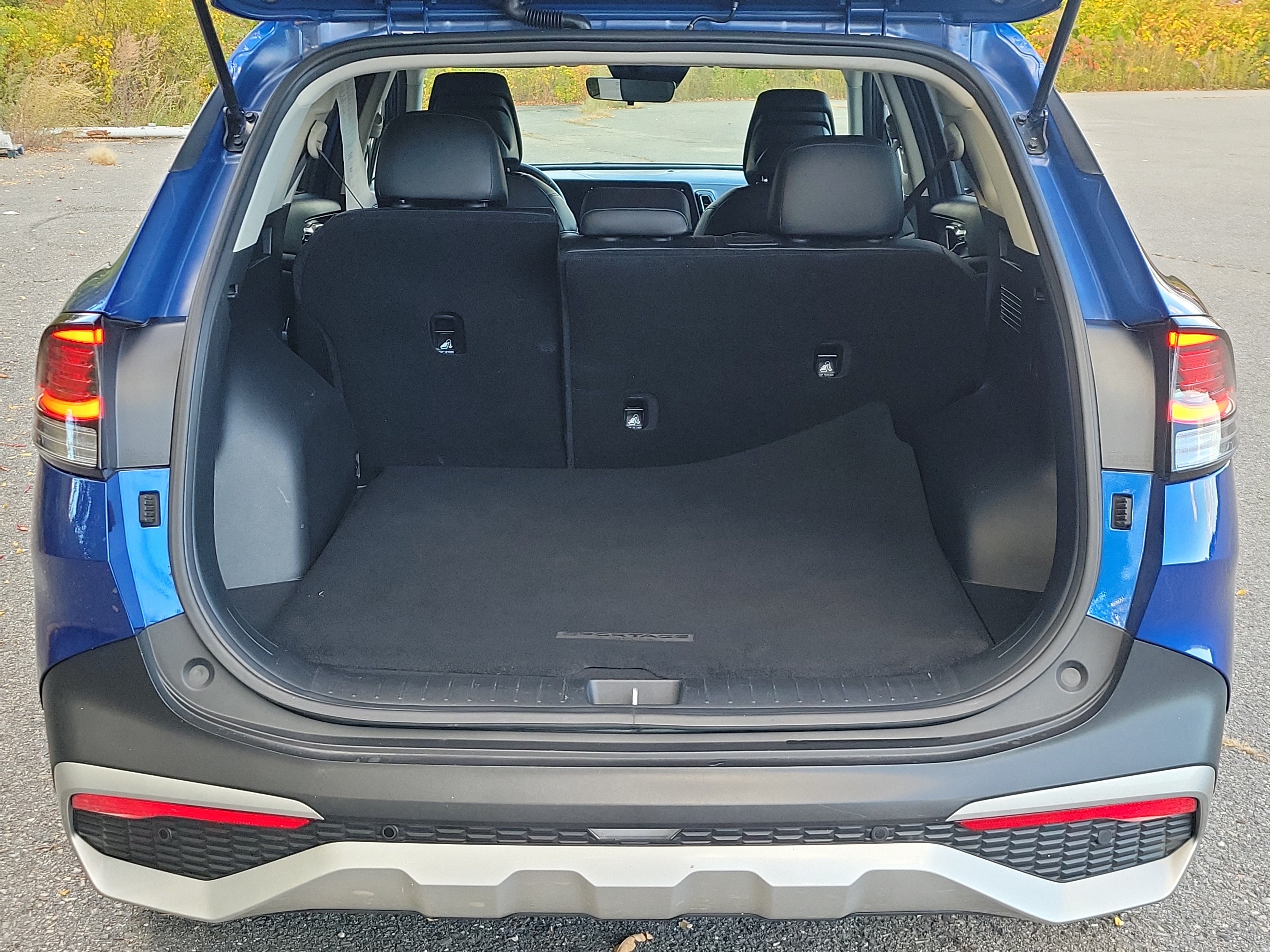Used 2024 Kia Sportage EX AWD/4WD image 17