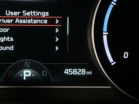 Used 2022 Kia Niro EX Premium w/ Cold Weather Package image 16