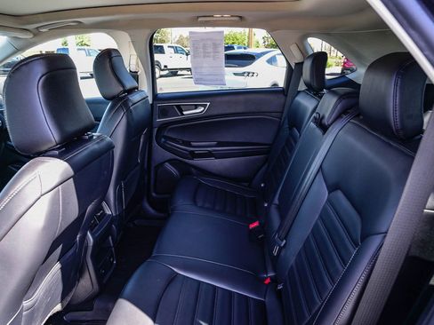 Used 2023 Ford Edge SEL w/ Convenience Package image 17