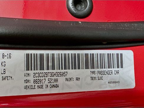 Used 2016 Dodge Challenger R/T Plus image 31