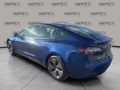 Used 2023 Tesla Model 3 Standard Range image 3