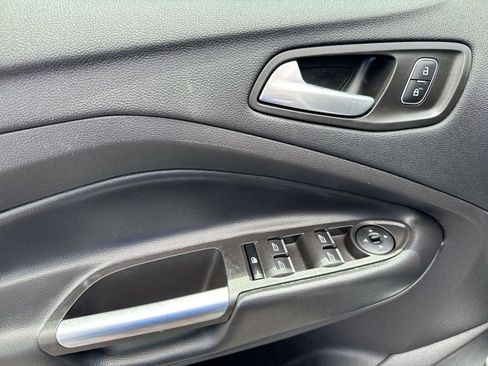 Used 2019 Ford Escape SE FWD image 20
