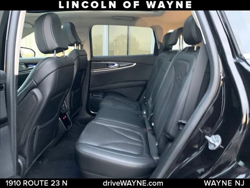 Certified 2022 Lincoln Nautilus Reserve image 23