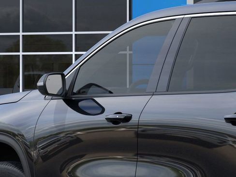 New 2026 Chevrolet Traverse LT w/ Driver Confidence Package image 12