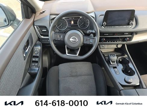 Used 2023 Nissan Rogue SV AWD/4WD image 17