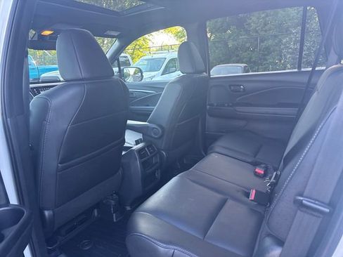 Certified 2023 Honda Passport EX-L image 13