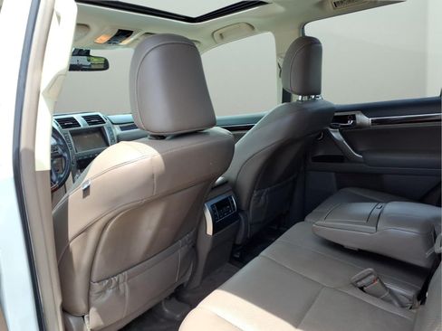 Used 2015 Lexus GX 460 Luxury AWD/4WD image 27