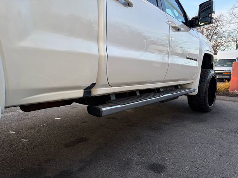 Used 2018 GMC Sierra 3500 Denali w/ Duramax Plus Package image 14