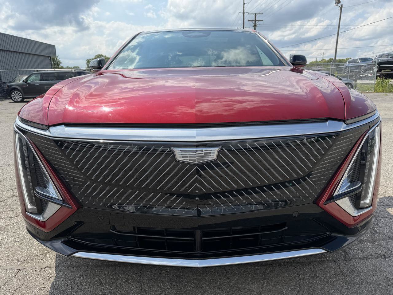Used 2024 Cadillac Lyriq Luxury w/ LPO, Floor Liner Package AWD/4WD image 17