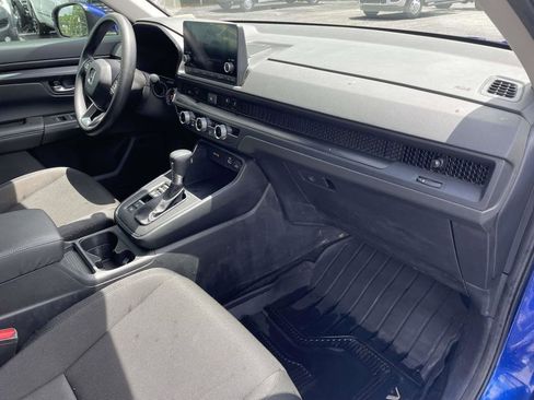 Used 2023 Honda CR-V LX image 14
