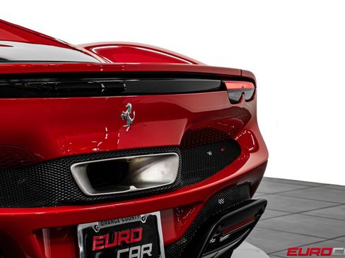 Used 2023 Ferrari 296 GTB RWD image 21