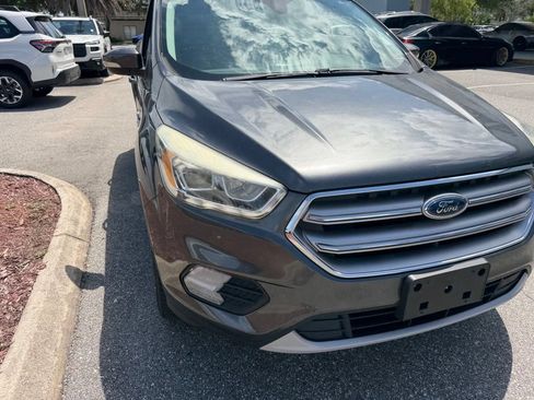 Used 2017 Ford Escape Titanium FWD image 16