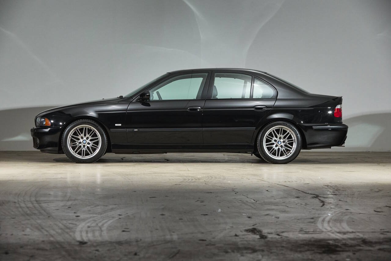 Used 2003 BMW M5 RWD image 8